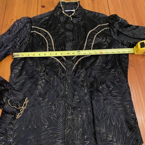 Elegant Black and Gold Button Down Shirt size Large - Picture 14 of 16